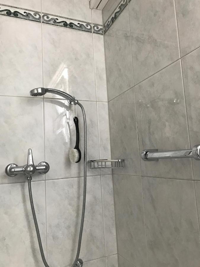Ferienwohnung mit Seesicht Brunnen Exterior foto